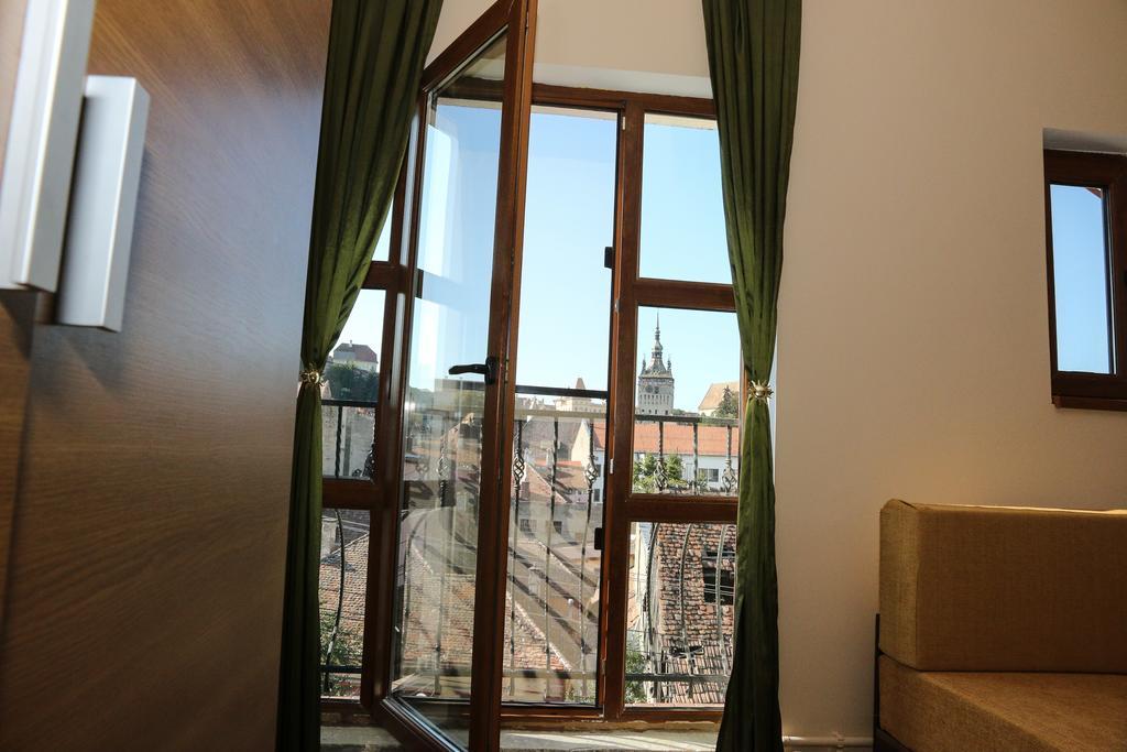 Cosbuc Residence & Villa Sighisoara Room photo