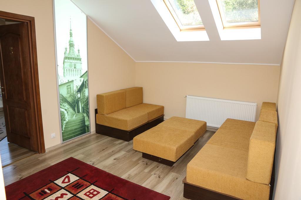 Cosbuc Residence & Villa Sighisoara Room photo
